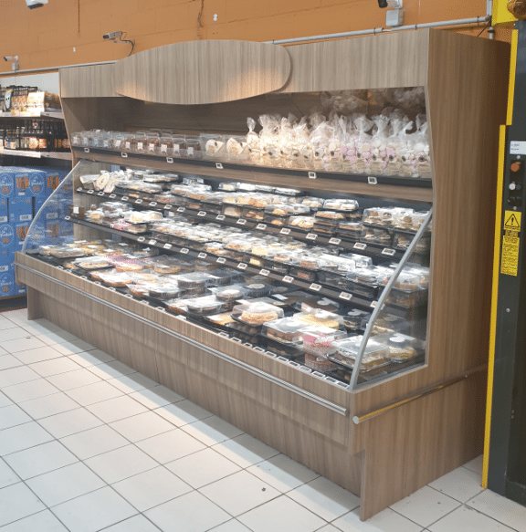 Habillage en bois d'un meuble réfrigéré